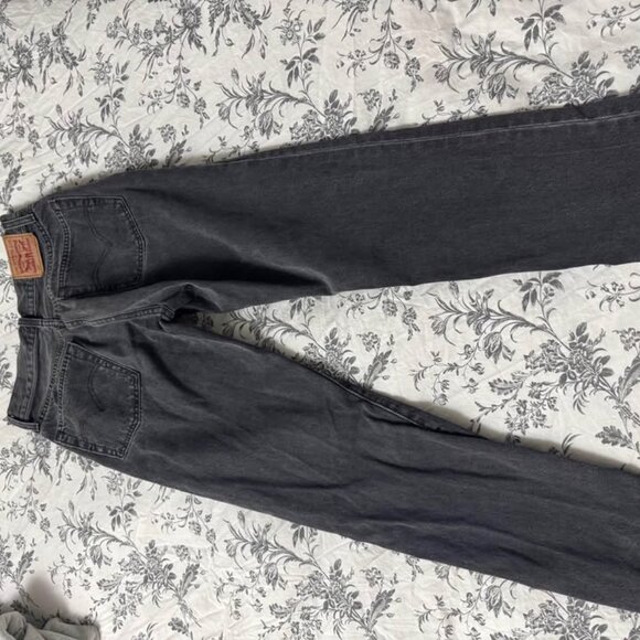 Levi's Wedgie Straight Jeans - Picture 2 of 3